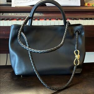 Elegant Black Leather Handbag
